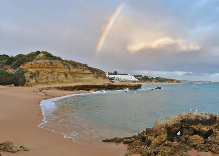 Apartment 1-bed - Sleeps 4 - Free Parking & Balcony Albufeira