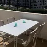 Апартаменты 1-bed - Sleeps 4 - Free Parking & Balcony *